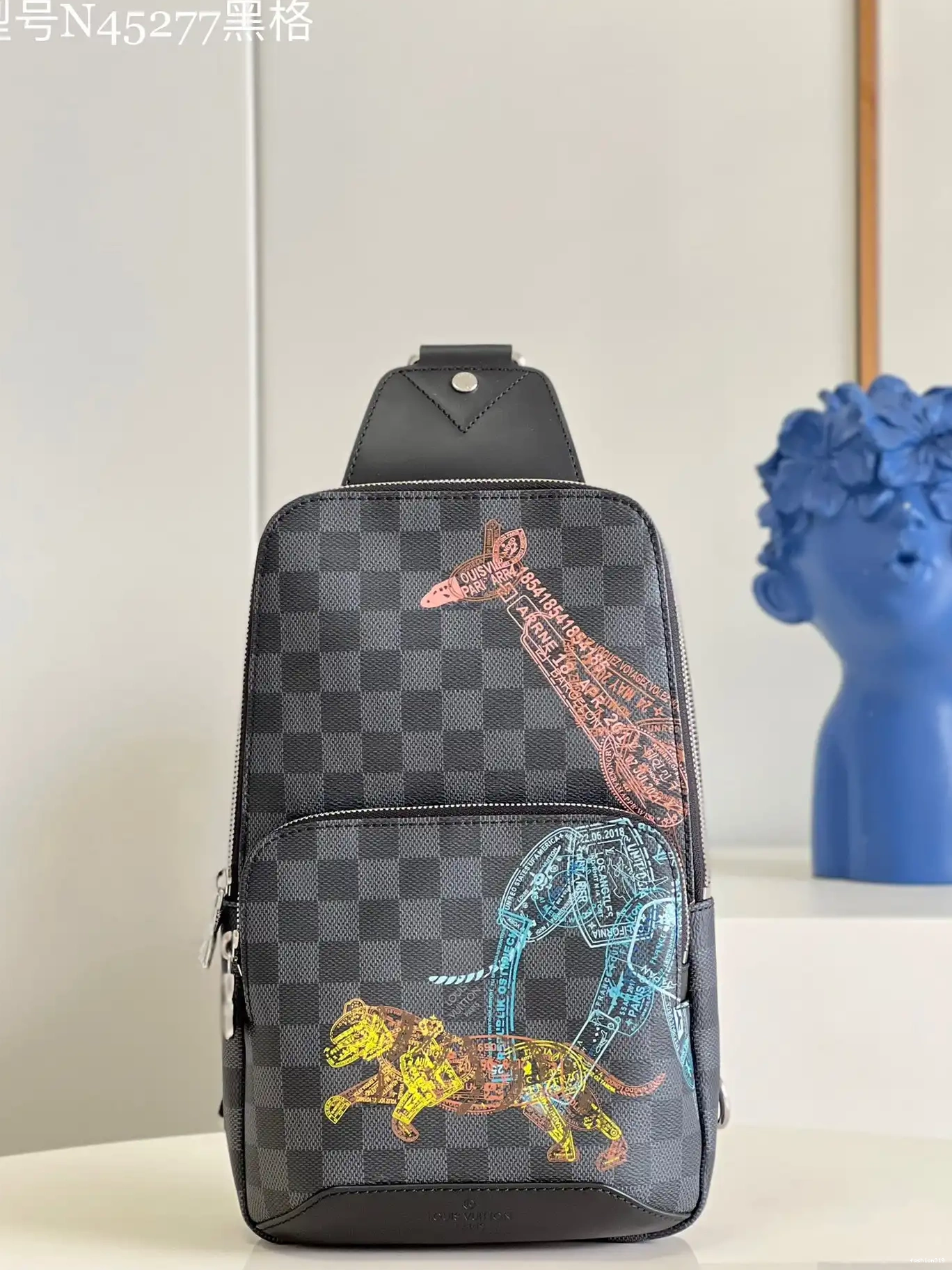 LOUIS AVENUE VUITTON SLINGBAG 0416